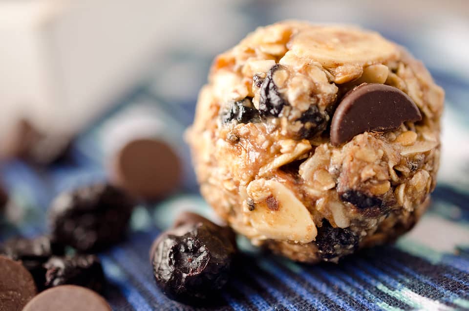 Dark Chocolate & Blueberry Energy Bites - Krafted Koch