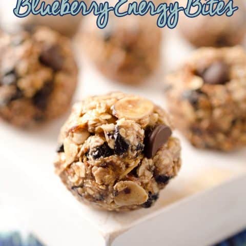 Dark Chocolate & Blueberry Energy Bites - Krafted Koch - A sweet little bite of dark chocolate and dried blueberries encompassed with whole grains and seeds for a protein packed snack!