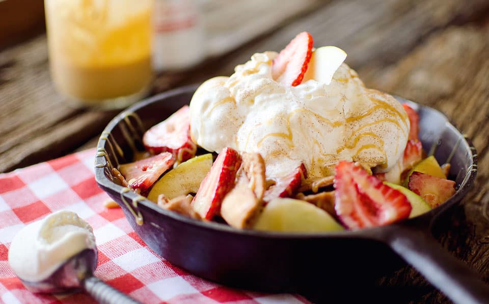 Dulce de Leche Dessert Nachos 