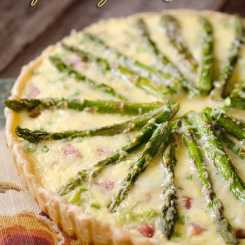 Cheesy Ham & Asparagus Quiche - A creamy and decadent quiche recipe that is perfect for brunch or dinner! #Cheesy #LeftoverHam #Quiche