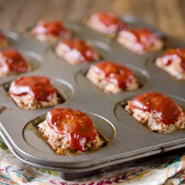 Skinny Mini Chipotle Meatloaves