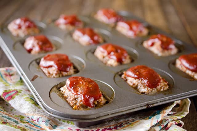 Skinny Mini Chipotle Meatloaves