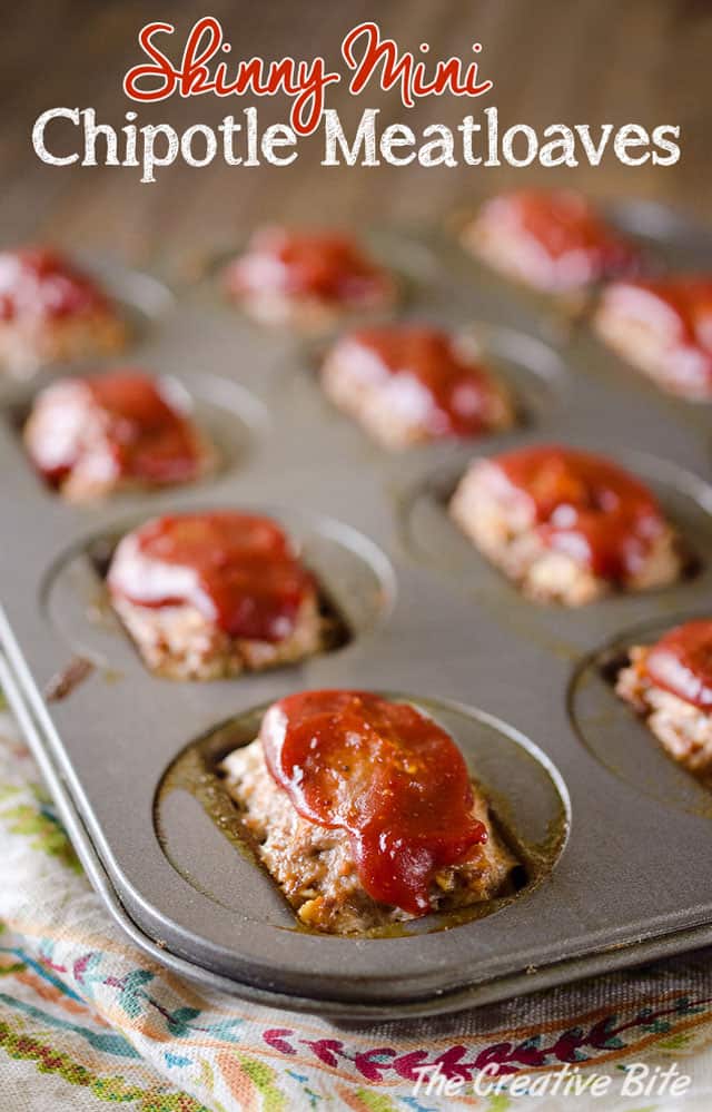 Skinny Mini Chipotle Meatloaves - A healthy and comforting meal that are not only satisfying, but deliciously spicy! #ComfortFood #Ligh #Meatloaf #Healthy #Beef