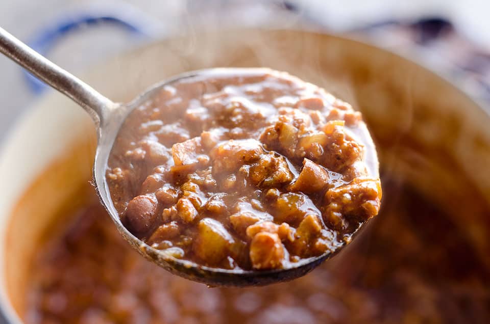 Light Turkey V8 Chili is an easy and healthy weeknight dinner idea with only 6 ingredients and a whole lot of flavor. This dish is loaded with nutrition from V8 juice, lean ground turkey and beans for a hearty meal the whole family will love. An added bonus - the leftovers are freezer friendly!