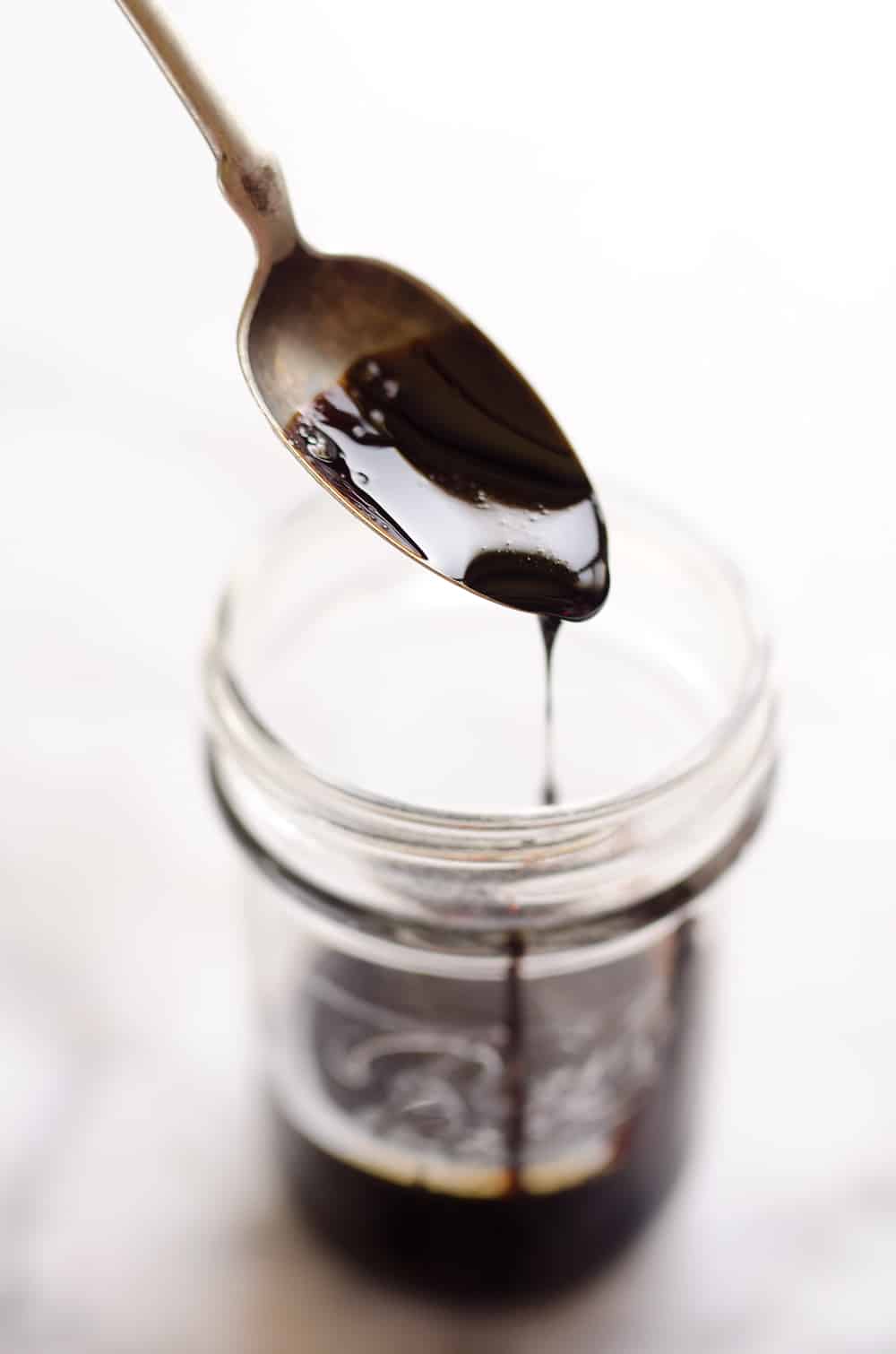 Everyone needs a great Balsamic Reduction Recipe in their repertoire! Whether you want to add a great glaze to meat or dress up a salad with something special, balsamic reduction is a sweet and tangy sauce that adds amazing flavor to any dish.