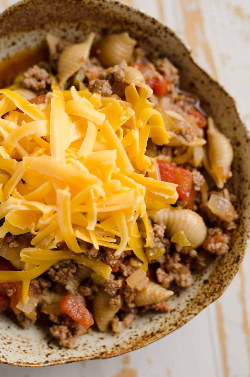 Pressure Cooker Light & Spicy Taco Shells are a quick and easy 30 minute recipe loaded with lean hamburger, taco seasoning and veggies for a healthy and family-friendly dinner!