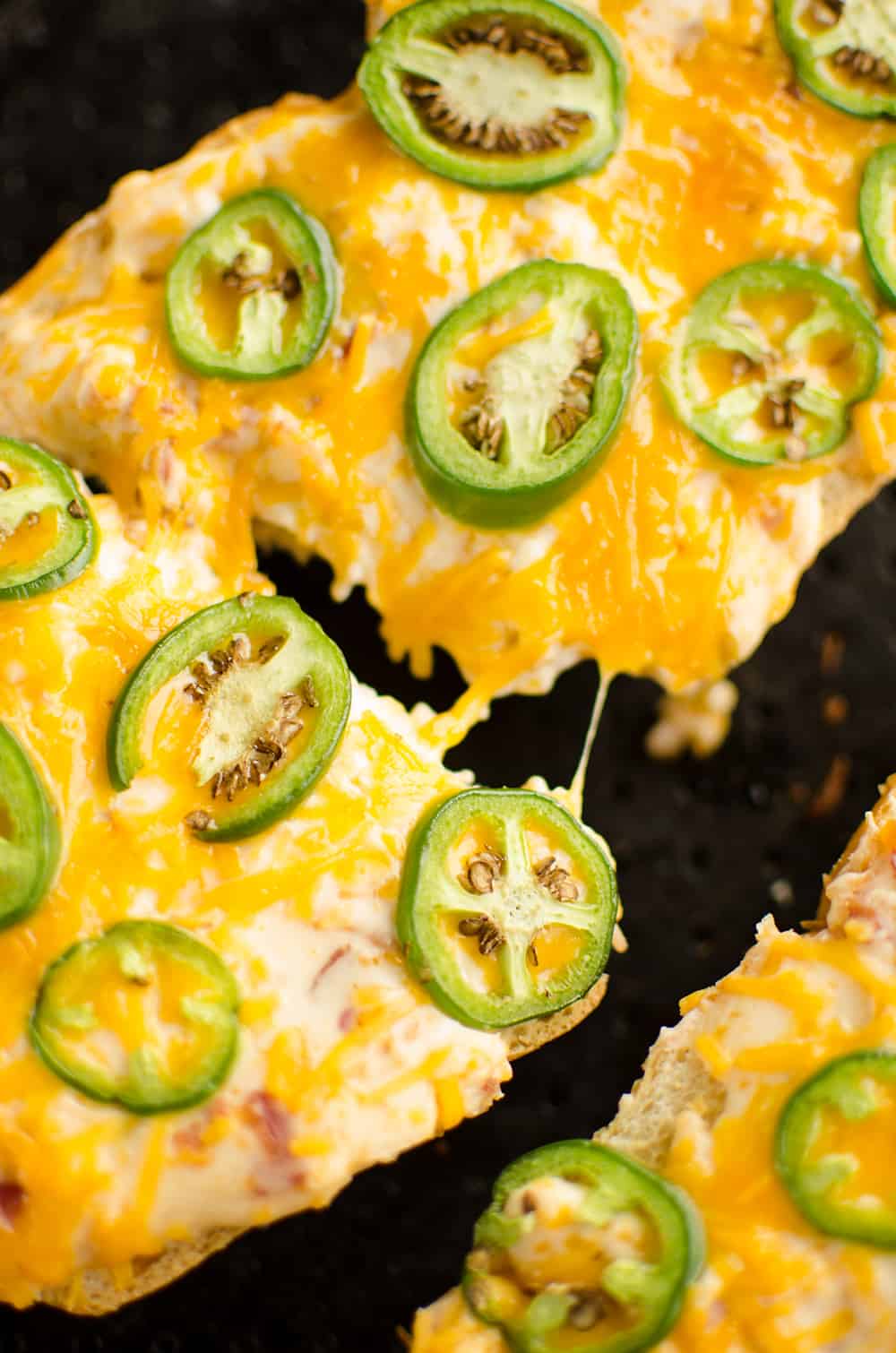 Jalapeño Popper Cheesy Bread pull apart