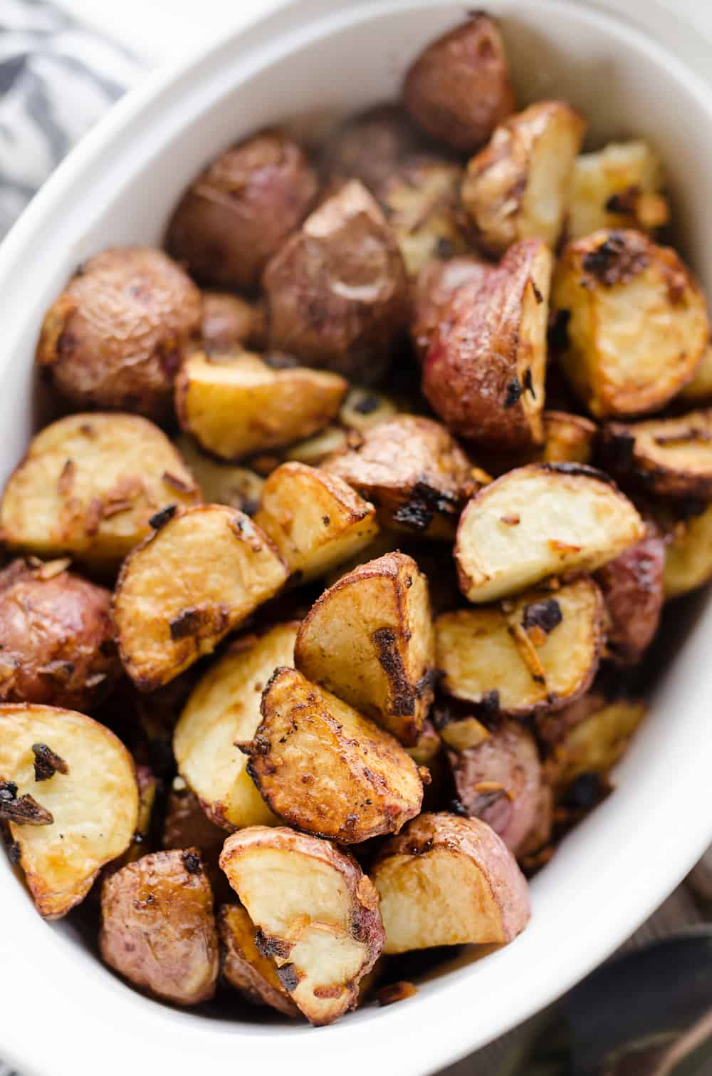 Airfryer Crispy Roasted Onion Potatoes close up