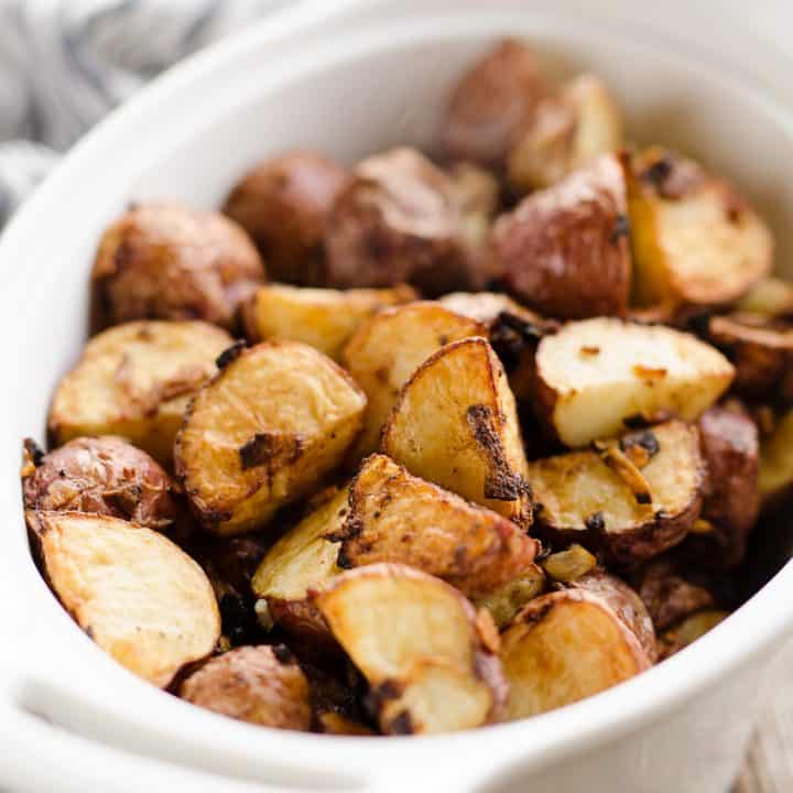 Airfryer Crispy Roasted Onion Potatoes served