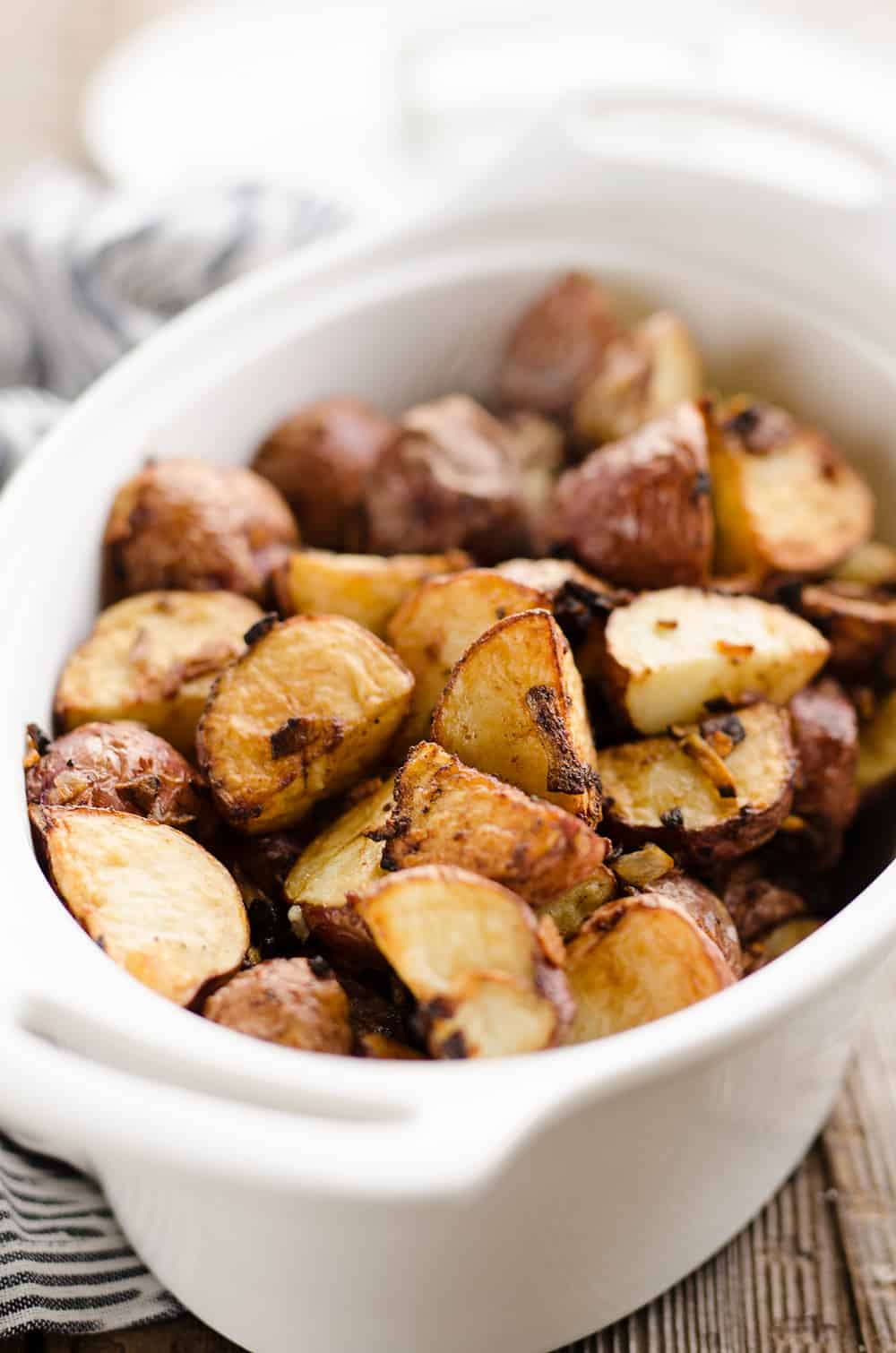 Air Fryer Red Potatoes (Easy Video Recipe)