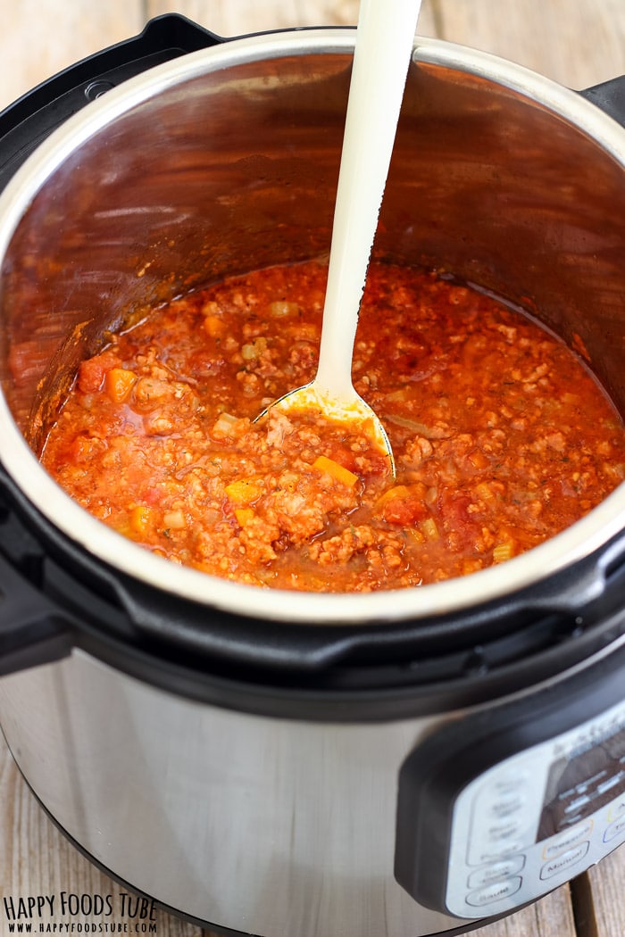 https://www.thecreativebite.com/wp-content/uploads/2017/11/instant-pot-bolognese-sauce-picture.jpg