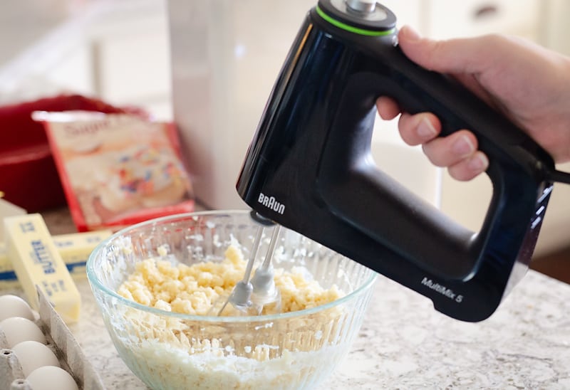 Braun MultiMix Hand Mixer mixing sugar cookie crust