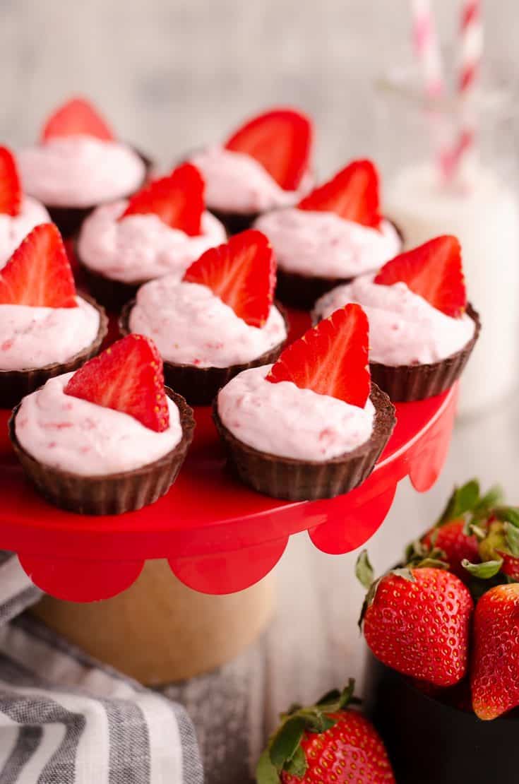 Strawberry Dark Chocolate Mini Dessert Cups - Easy No-Bake Treat