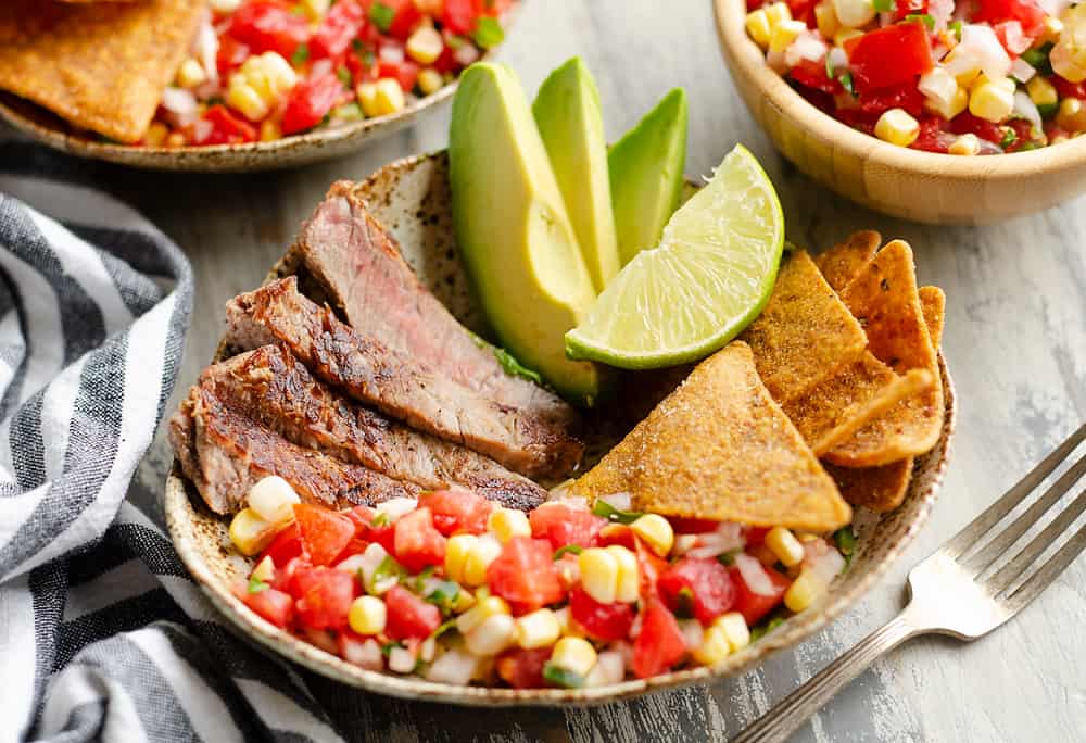 Garden Salsa Steak Bowl served with chips