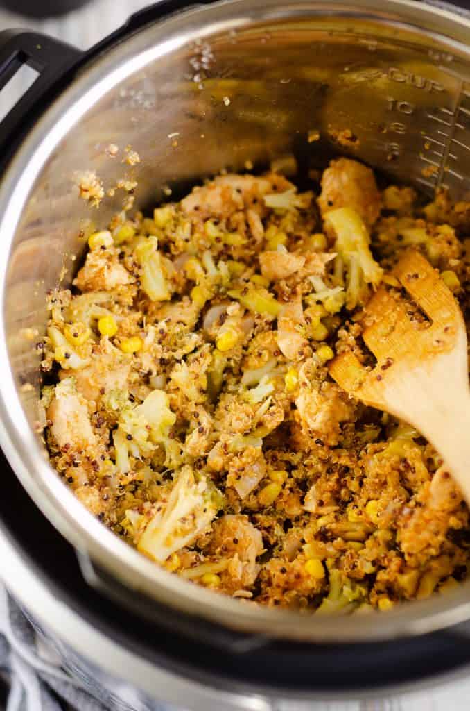 Pressure Cooker Buffalo Chicken Quinoa in Instant Pot