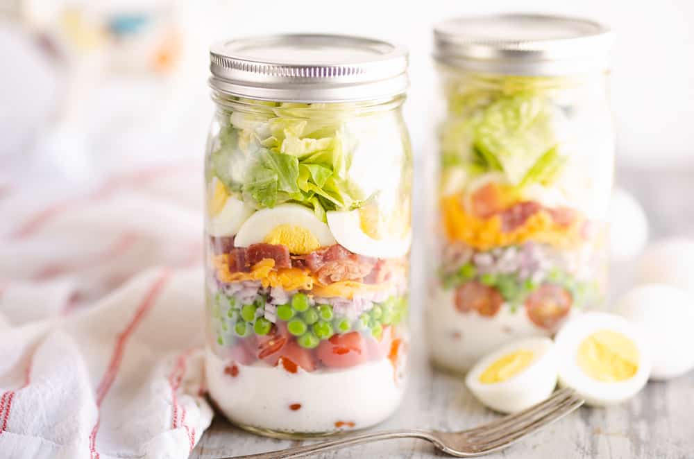 Make Ahead 7-Layer Salads in a Jar - That Skinny Chick Can Bake