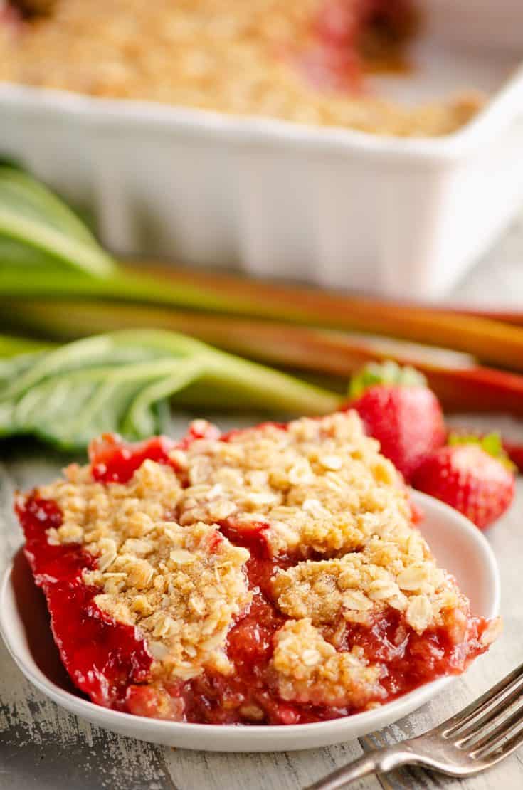 Strawberry Rhubarb Crisp Bars
