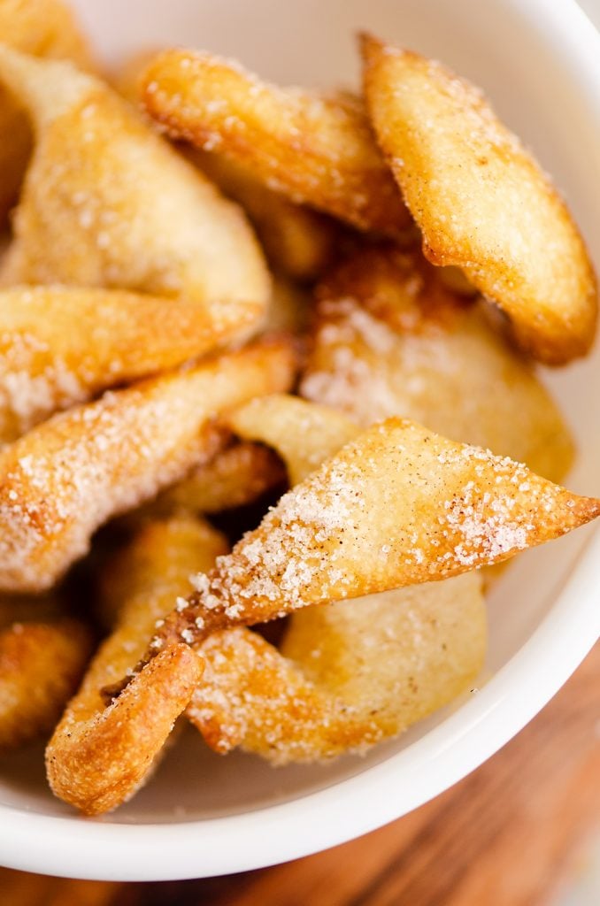 Air Fryer cinnamon sugar bites in white bowl