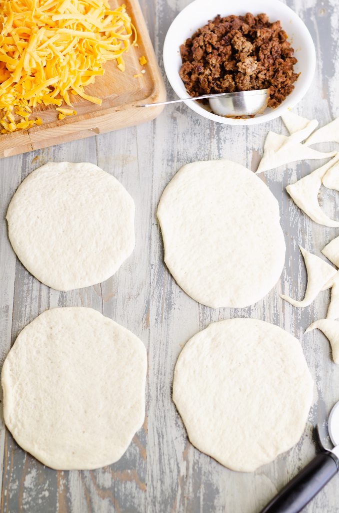 cutting store bought pizza crust for air fryer calzones