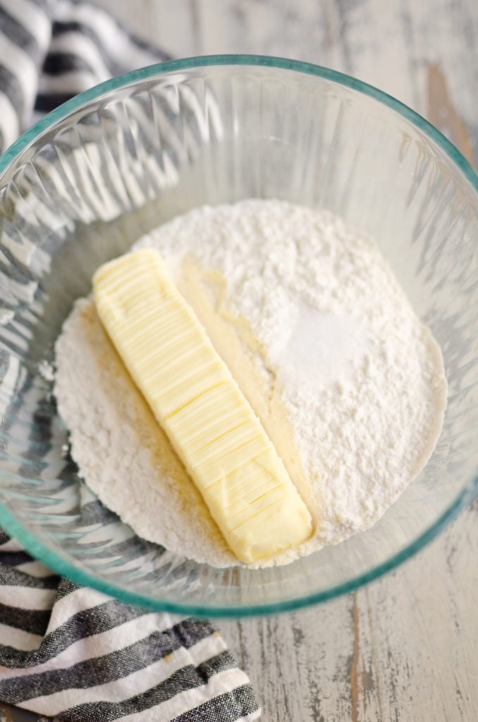 flour and butter in bowl