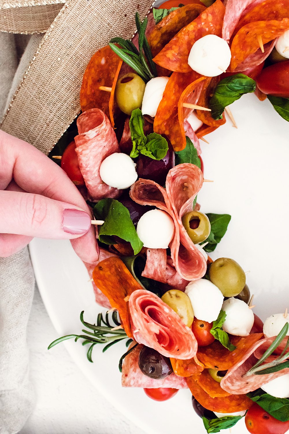 Easy Christmas Antipasto Wreath