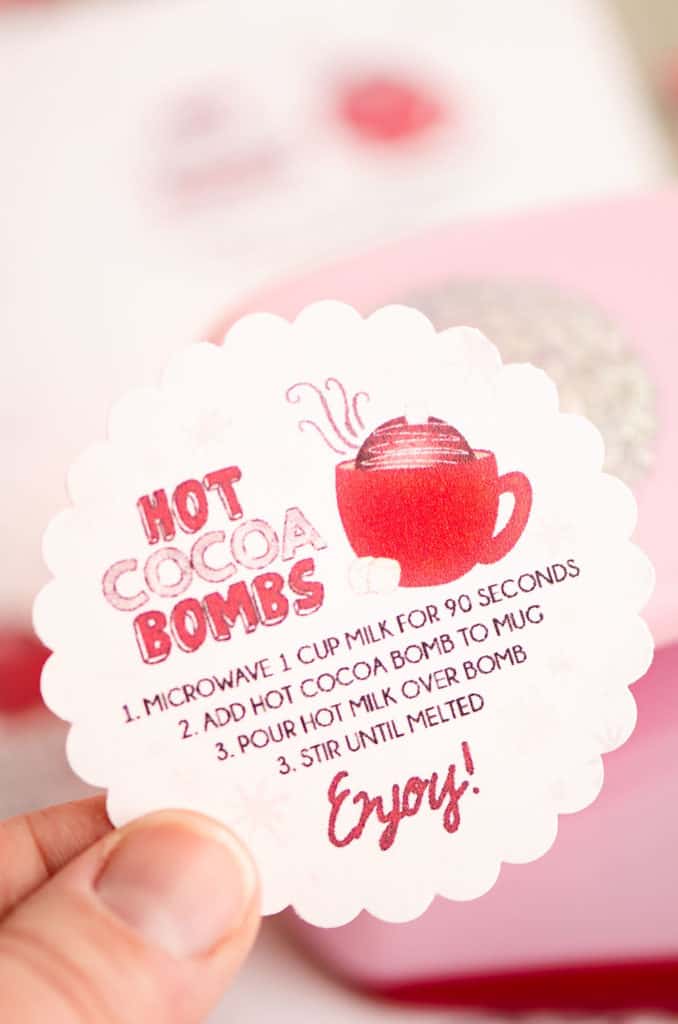 scalloped circle hot cocoa bomb label