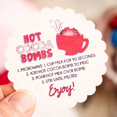 scalloped circle hot cocoa bomb label