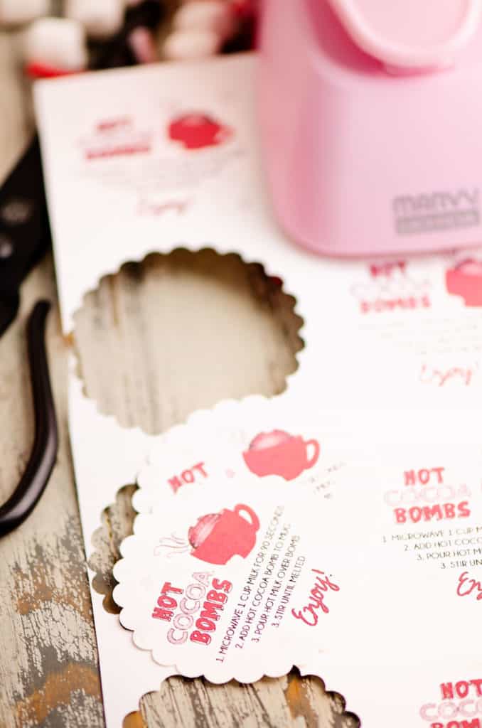 scalloped circle hot cocoa bomb labels punched out of cardstock