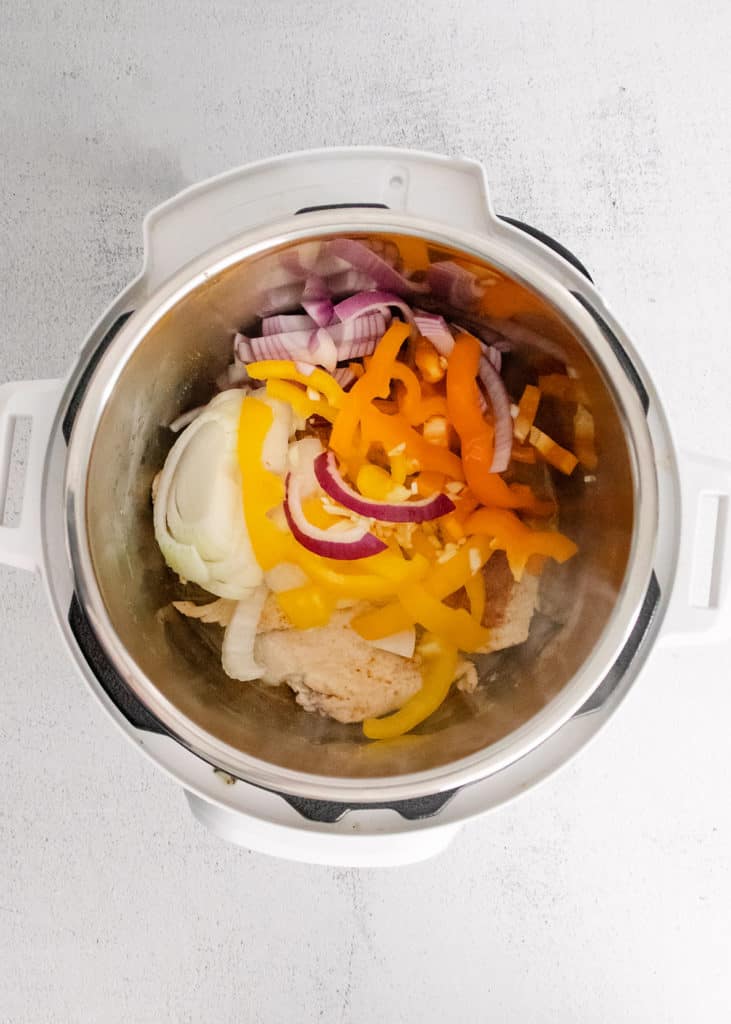 chicken bell peppers and onions in instant pot for fajitas