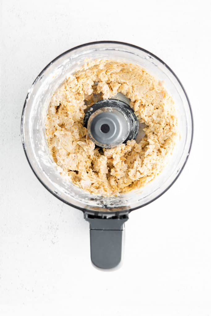 chickpease, tahini, lemon juice and garlic in food processor