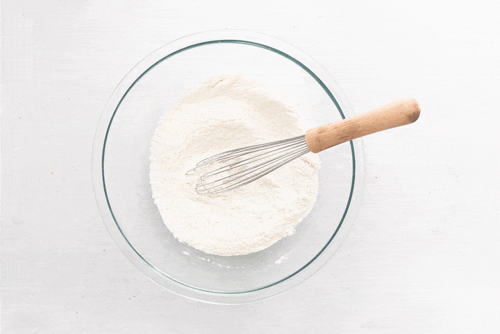 cake flour in glass bowl