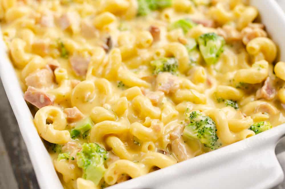 mac and cheese with broccoli and ham in casserole