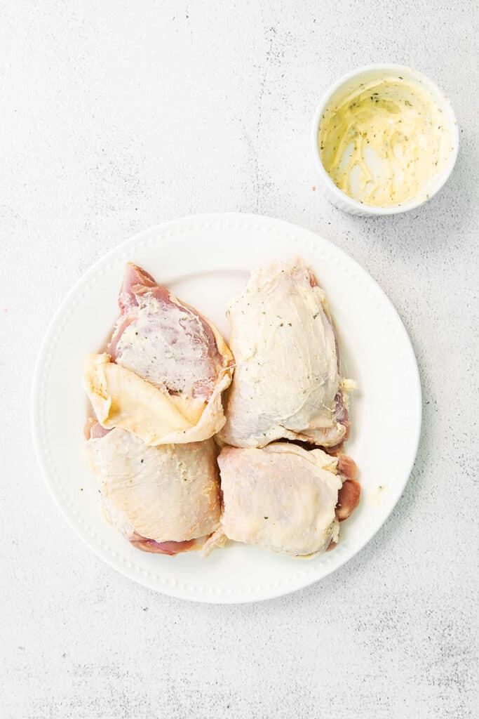 chicken thighs with zesty ranch butter