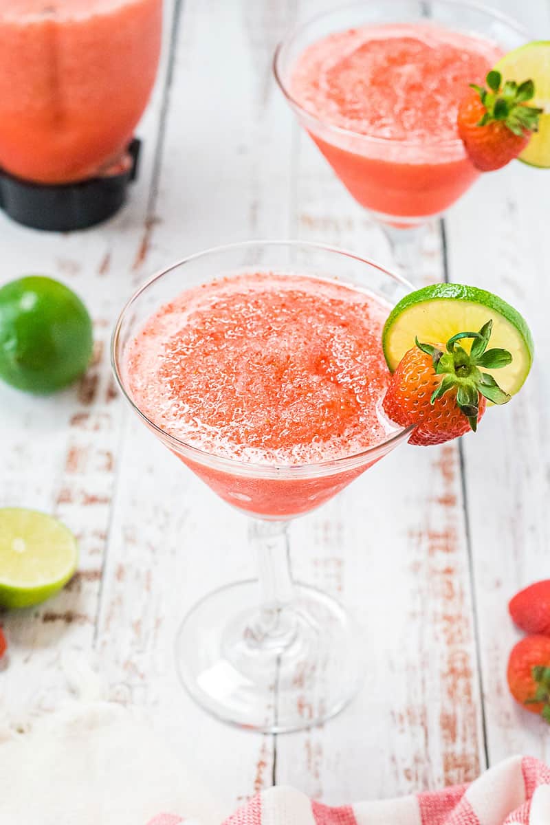 Easy Frozen Strawberry Daiquiri Four Ingredient Frozen Strawberry