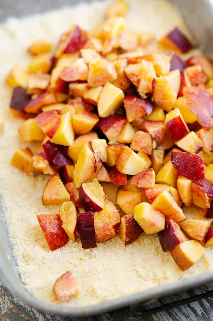 fresh peaches over cookie crust