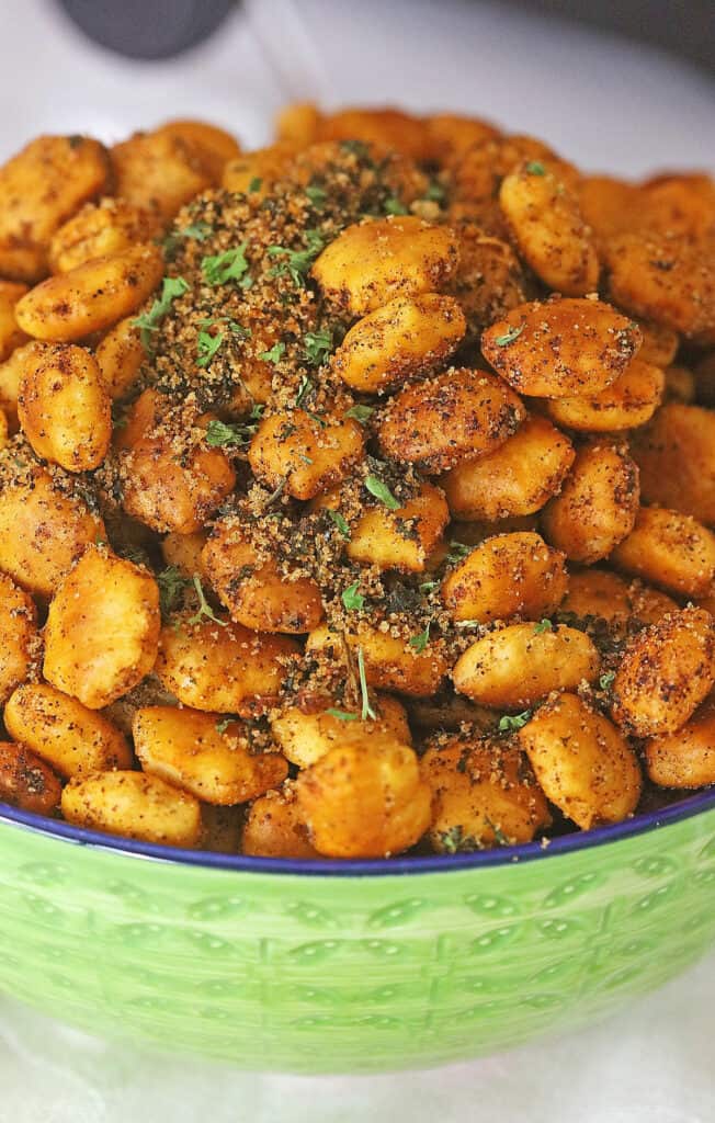 Taco Oyster Crackers topped with parsley