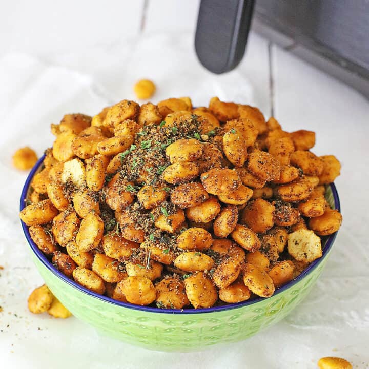 Taco Oyster Crackers in green bowl by Air Fryer