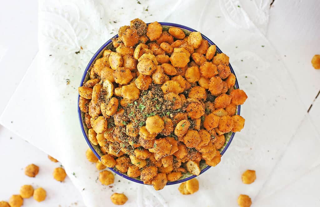 Taco Oyster Crackers in bowl on white linen