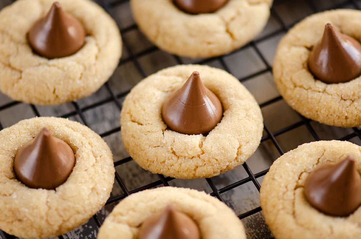 Peanut Butter Blossom Cookies LaptrinhX / News