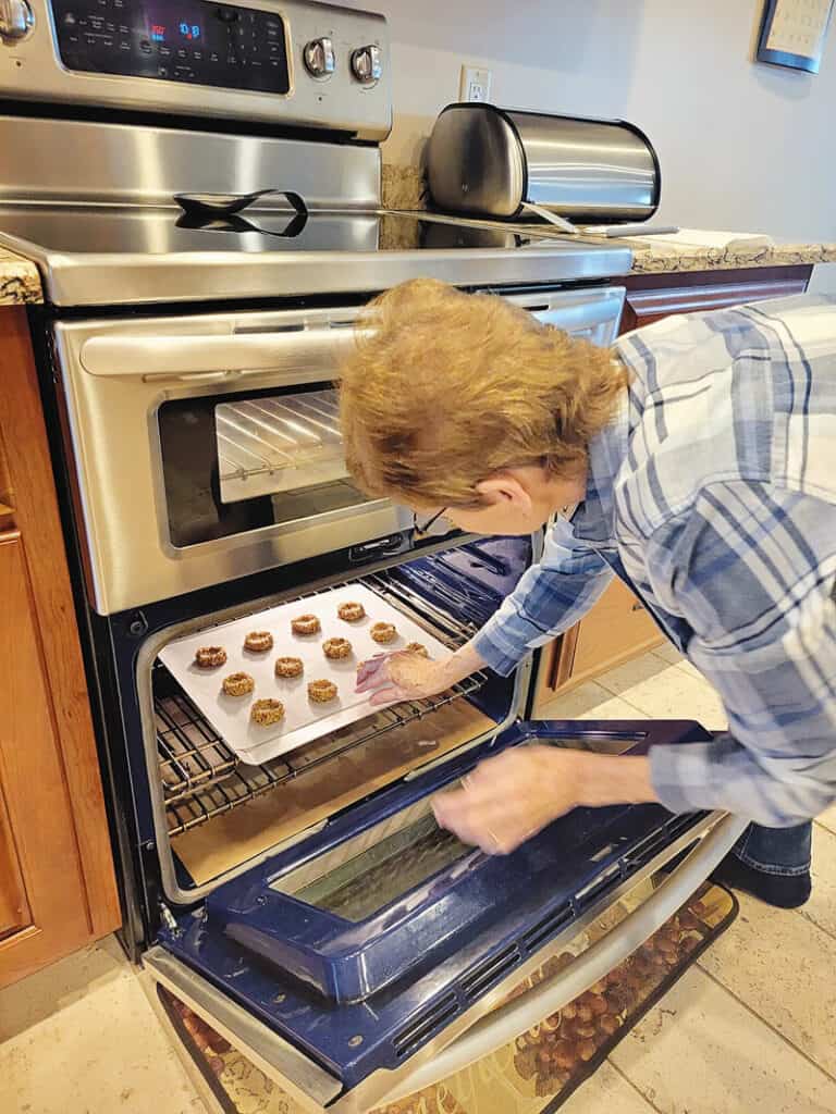 baking thumbprint cookies in oven