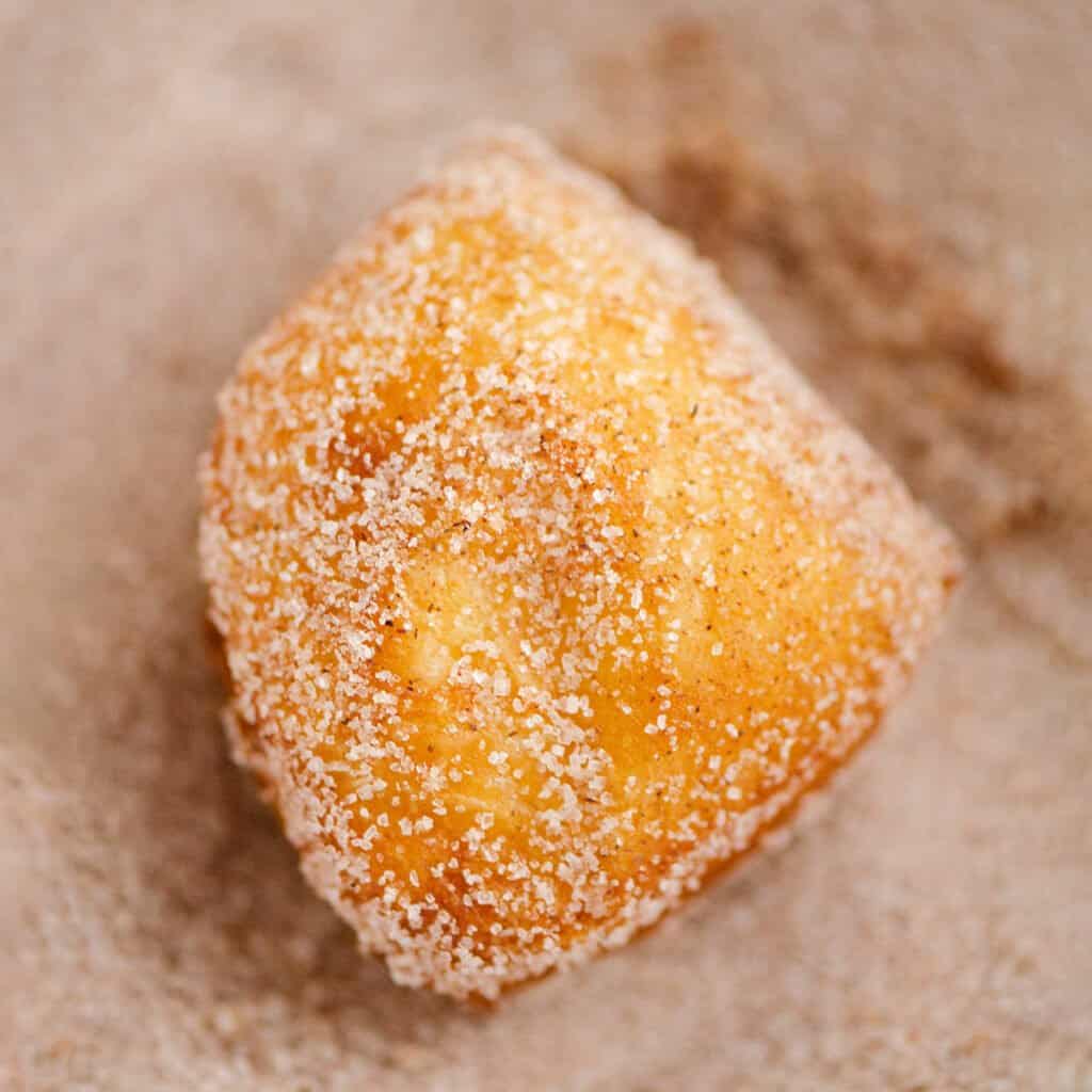 cinnamon sugar biscuit donut hole