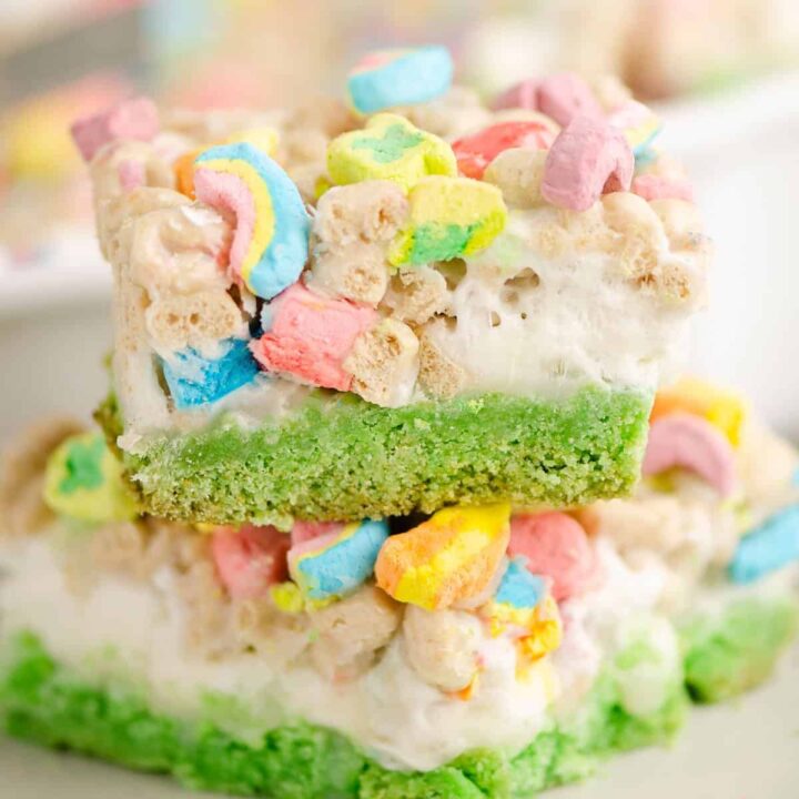 Lucky Charms Bars - The Creative Bite