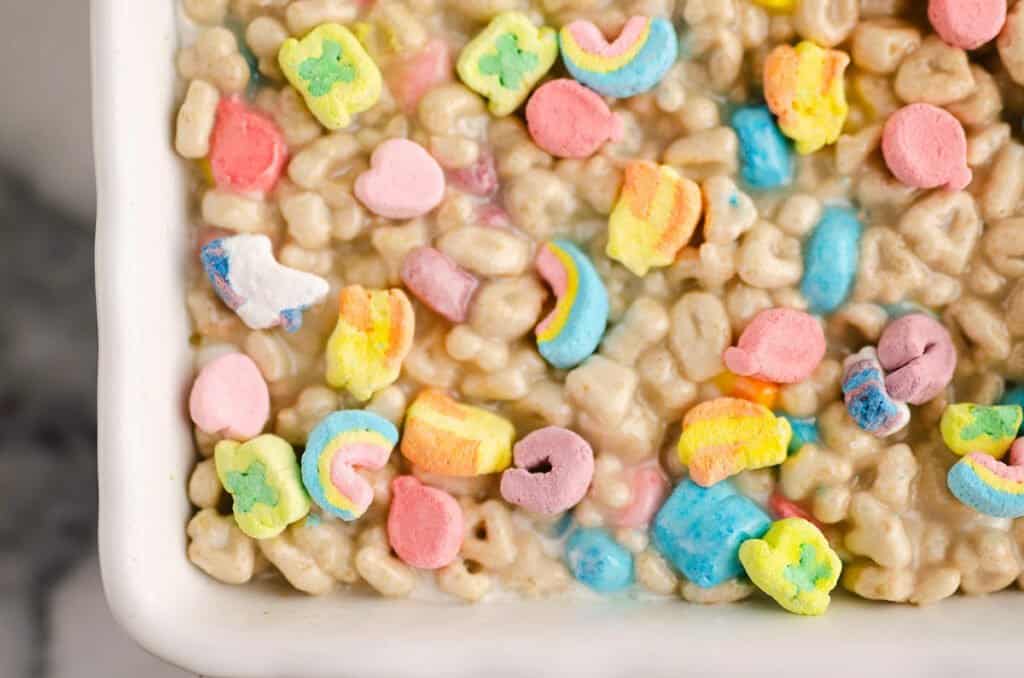 lucky charms bars in white pan