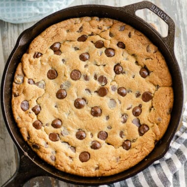 chocolate chip cookie bar in cast iron skillet