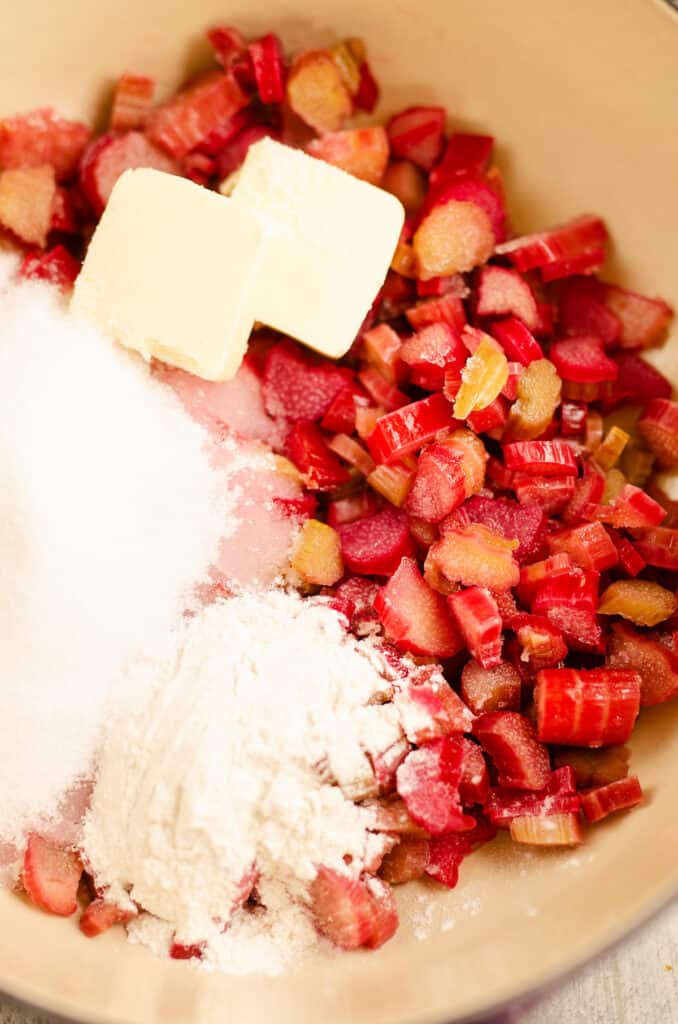 strawberry rhubarb sauce in pan