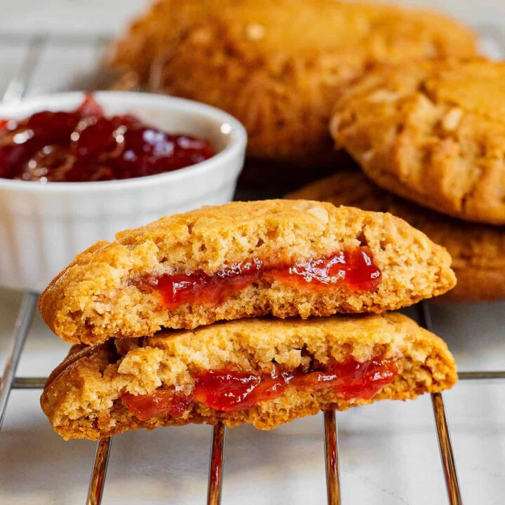 peanut butter cookies stuffed with jelly