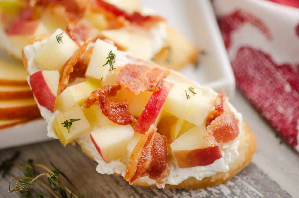 crostini topped with apples and bacon