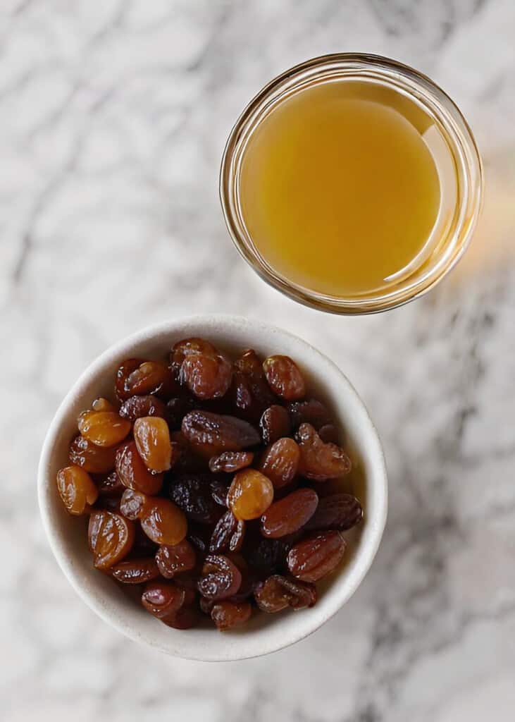 raisins cooked in water